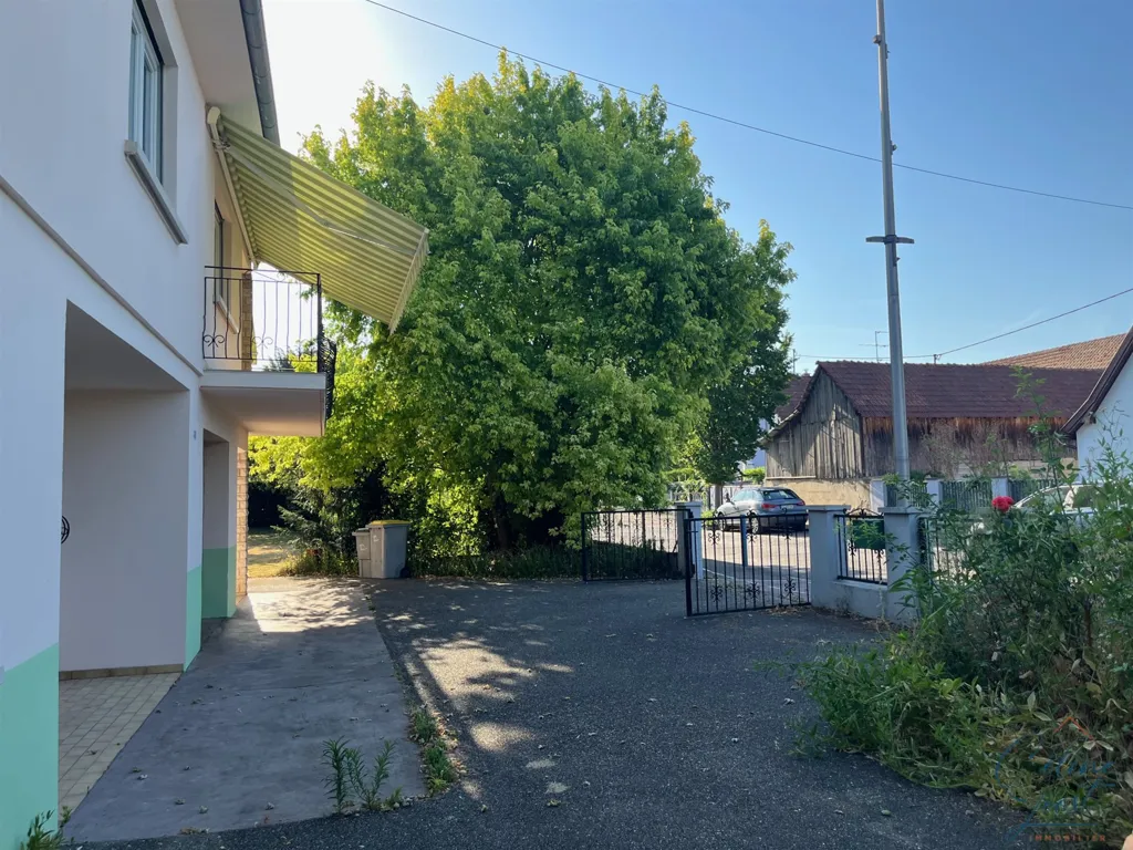 Välivaade - Spacious House with Constructible Land in Marckolsheim