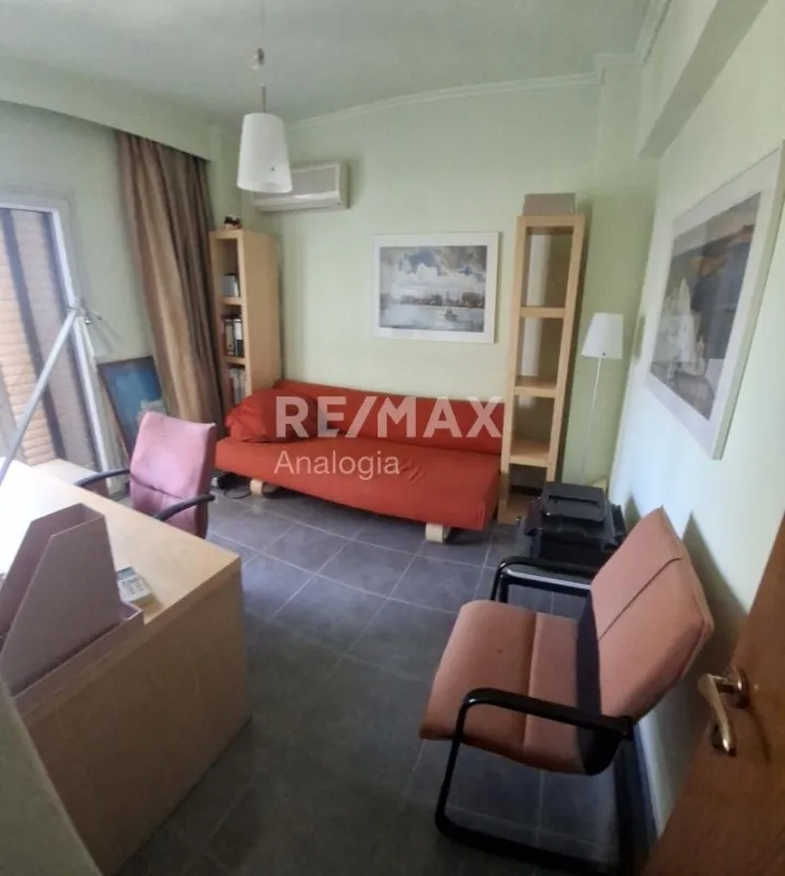 Séjour - Office Space with Unobstructed View in Thermi