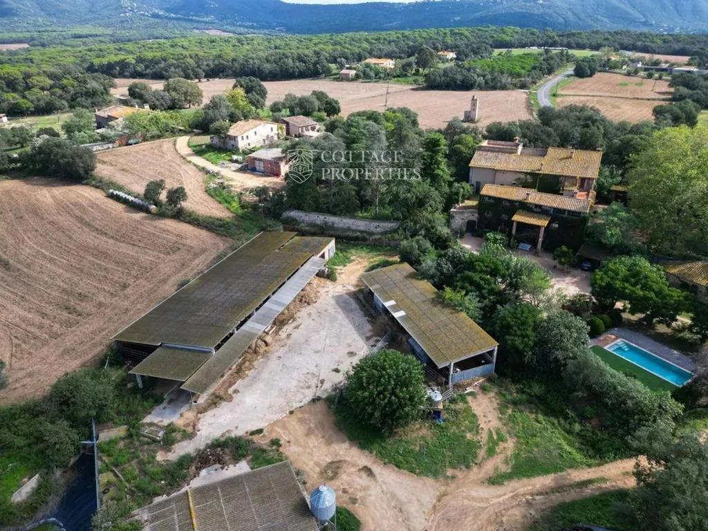Vue aérienne - Modernist Farmhouse with Pool in Llagostera