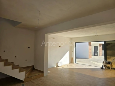 Soggiorno - House with Pool in Nin