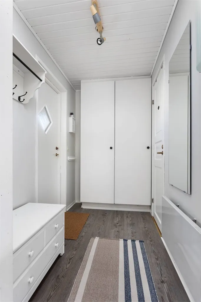 Esik - Cottage with Pool Access in Sör-Älgen