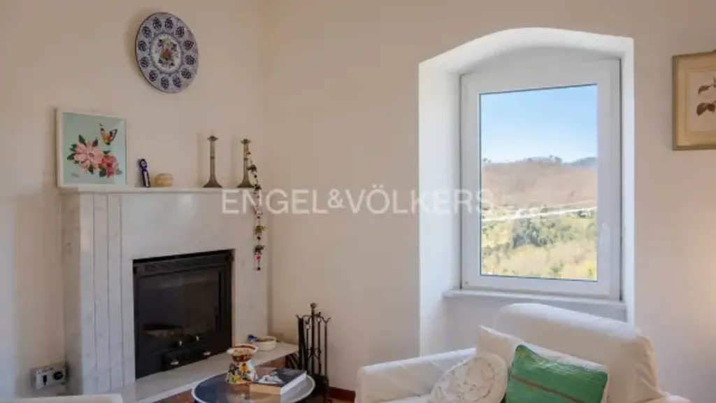 Elutuba - Trilocale with Balcony in Mattarana