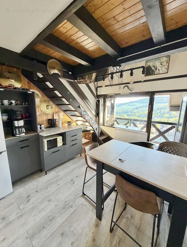 Cuisine - Appartement Duplex avec Vue Montagnes à Bogève