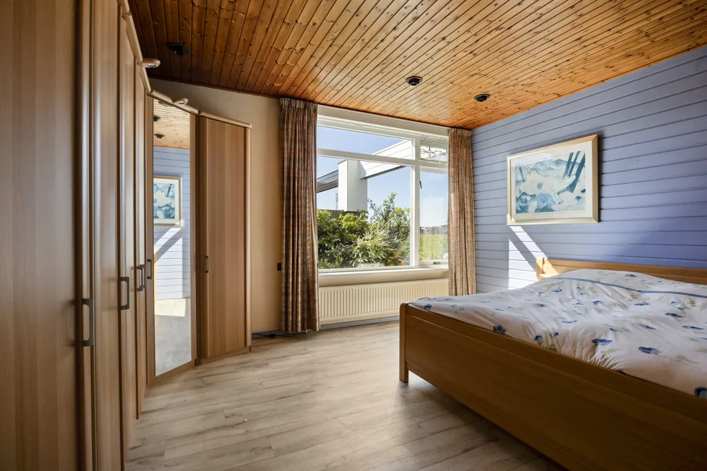 Magamistoad - Bungalow with Water View in Oosthuizen