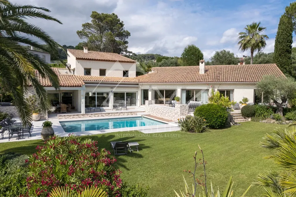 Välivaade - Provencal House with Pool near Saint-Paul-de-Vence