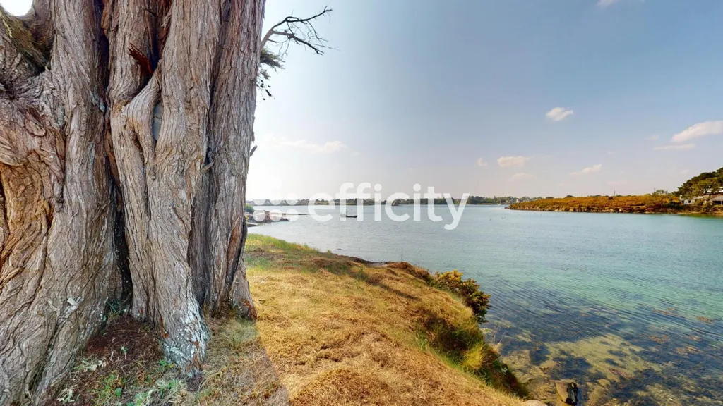 Character House with River View in Etel
