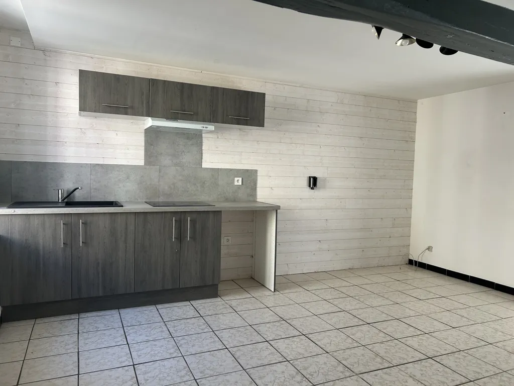 Cuisine - Maison de 4 Pièces au Centre de Lavardac
