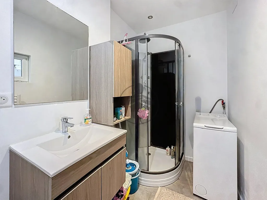 Vannitoad - House with Courtyard in Saint-Quentin