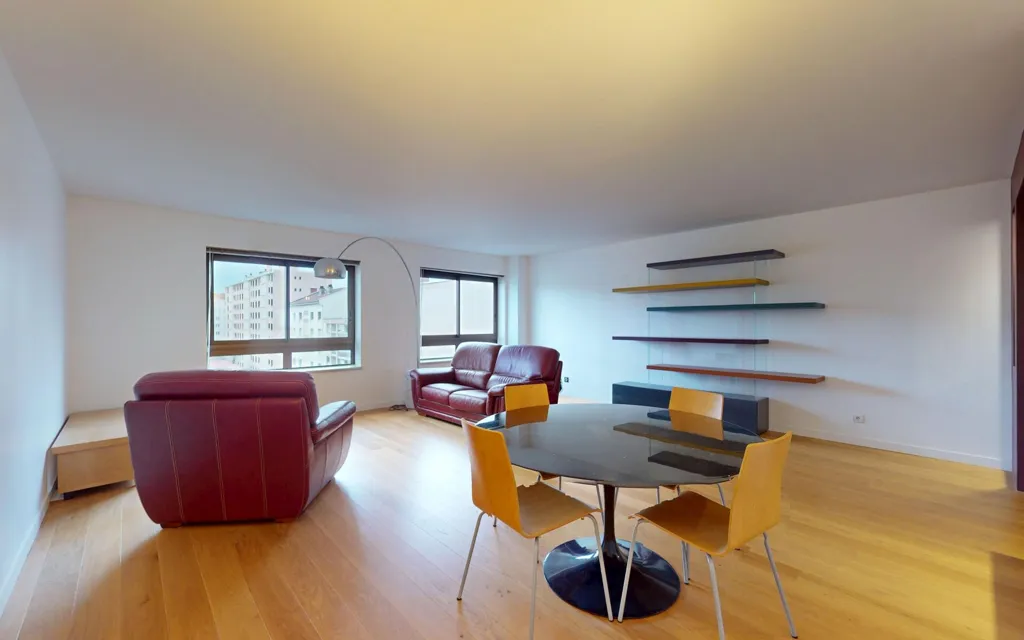 Elutuba - Furnished Apartment with Garage in Lyon 4
