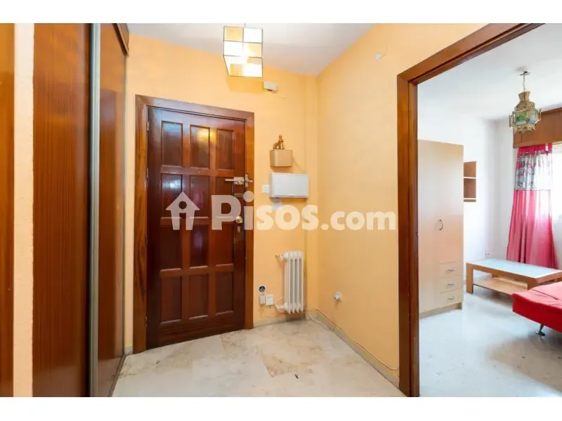 Esik - Student Flat with Balcony in Calle San Pablo