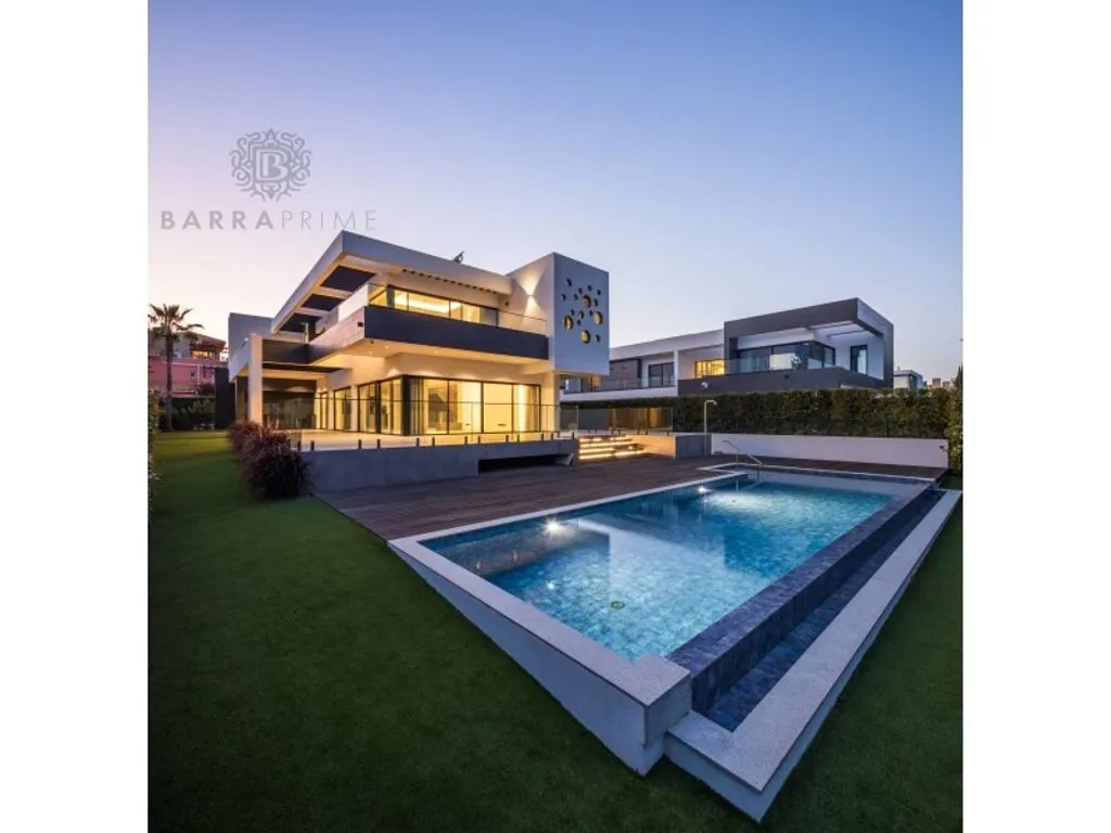 Pool - Contemporary Villa with Golf View in Vilamoura