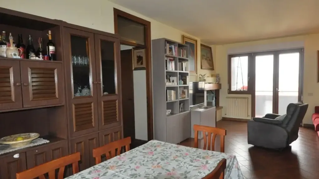 Söögituba - Apartment with Balcony in Montevarchi
