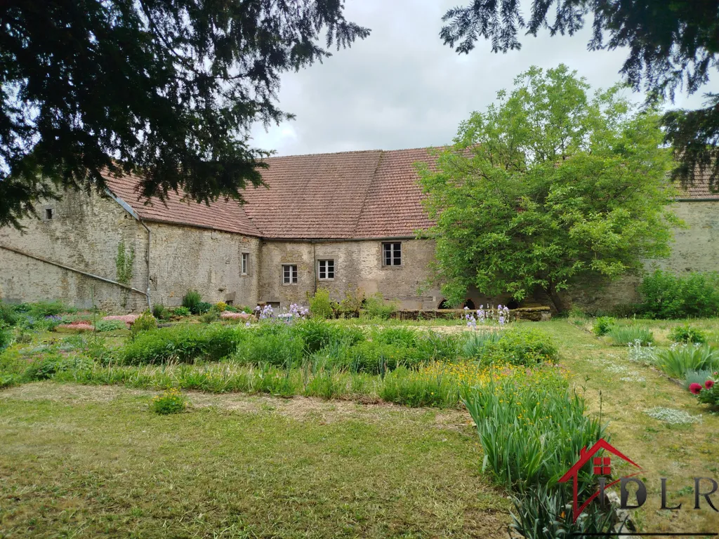 Aed - Historic Priory with Chapel in Chas