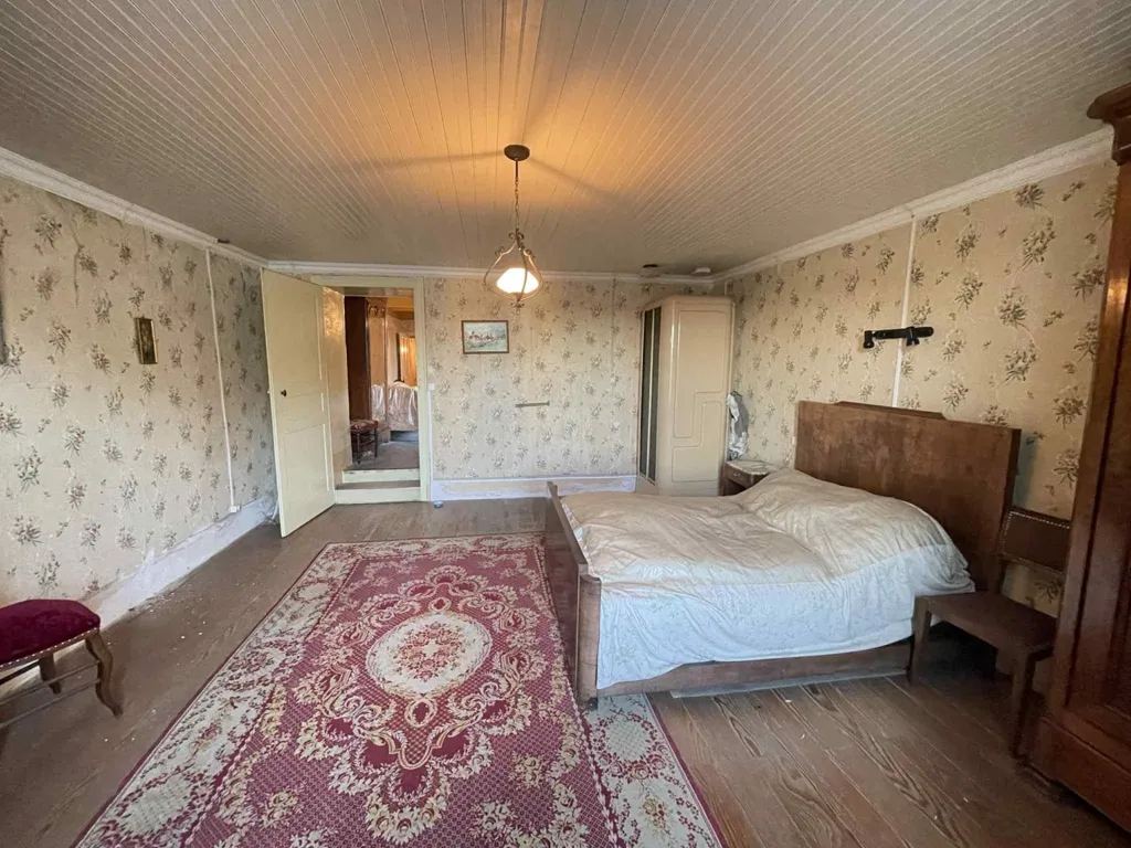 Chambres - Maison à Rénover avec Jardin à Cemboing