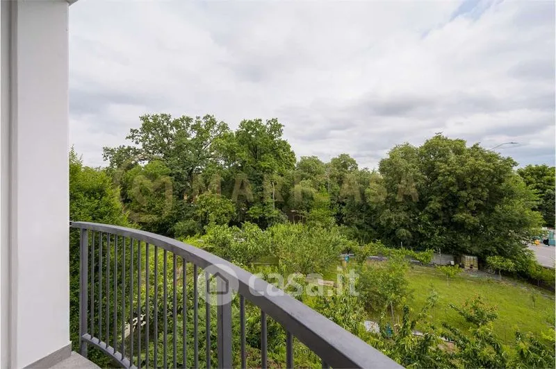 Balcon - Apartment with Balcony in Modena