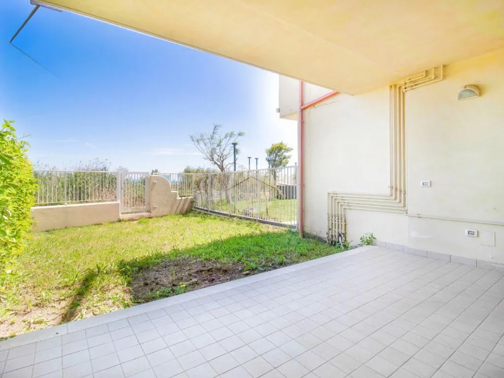 Giardino - Modern Flat with Private Garden in Vasto