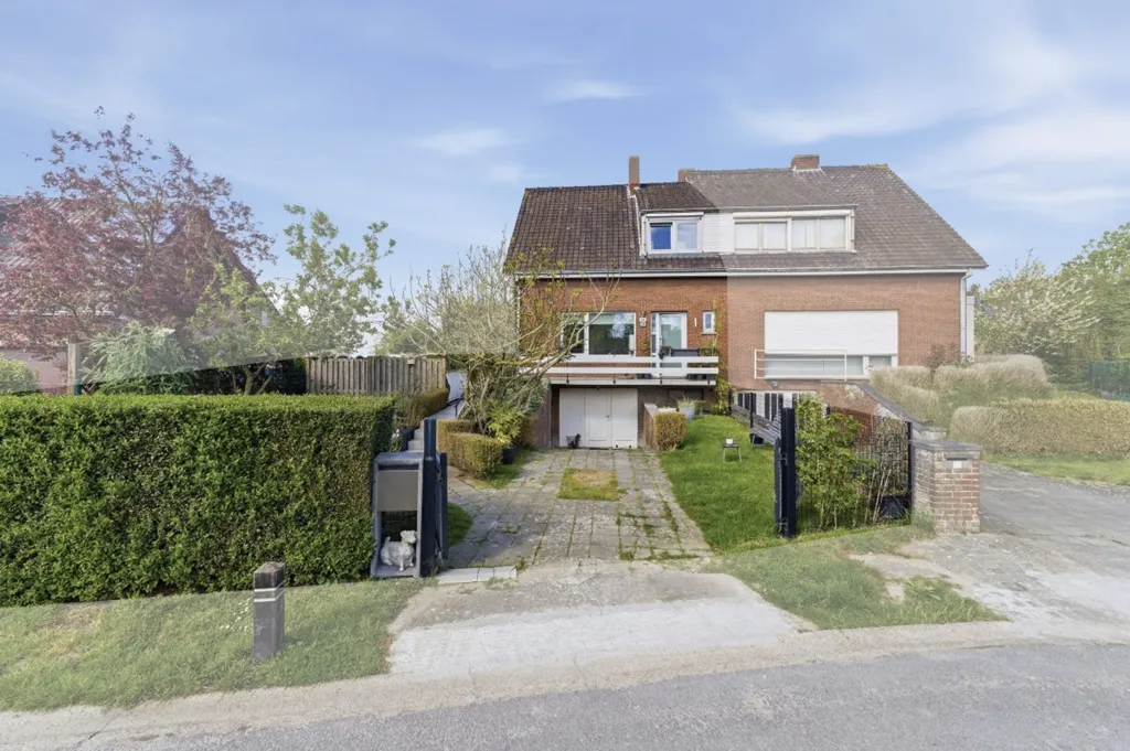 Extérieur - Maison Semi-Détachée avec Jardin à Veurne