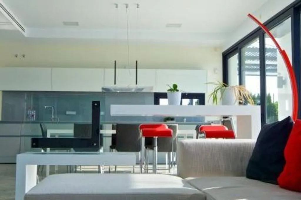 Elutuba - Contemporary Villa with Sea View in Benahavís
