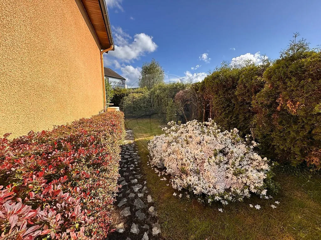 Jardin - Maison au Calme avec Terrain Arboré près de Nevers