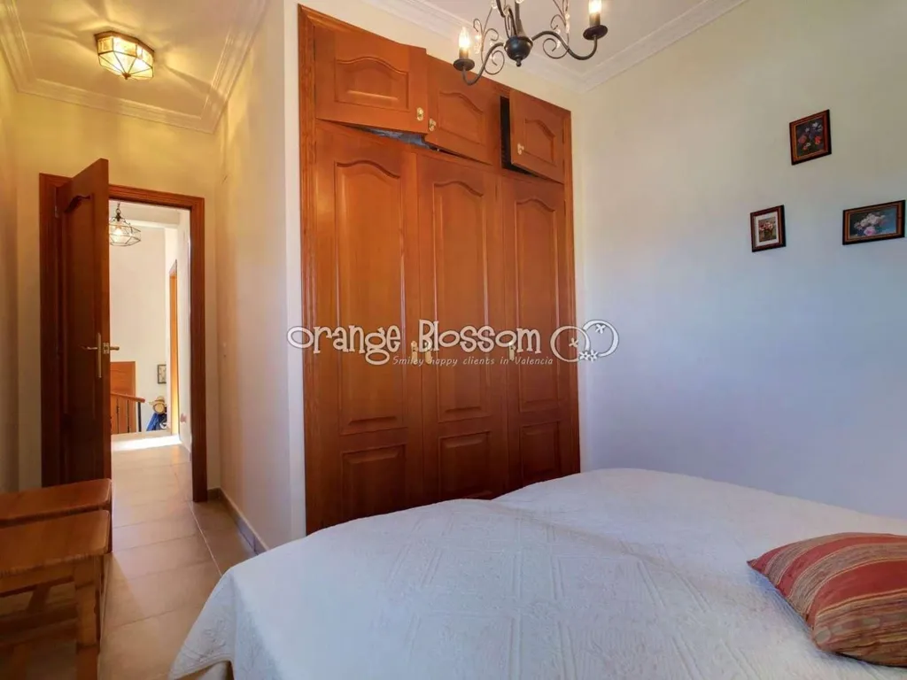 Magamistoad - Detached Villa with Sea Views in Ador