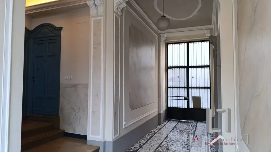 hallway_entrance