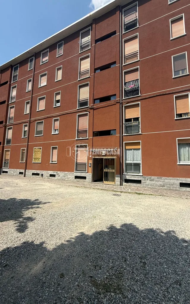 Esterno - Bright Trilocale with Balcony in Cinisello Balsamo