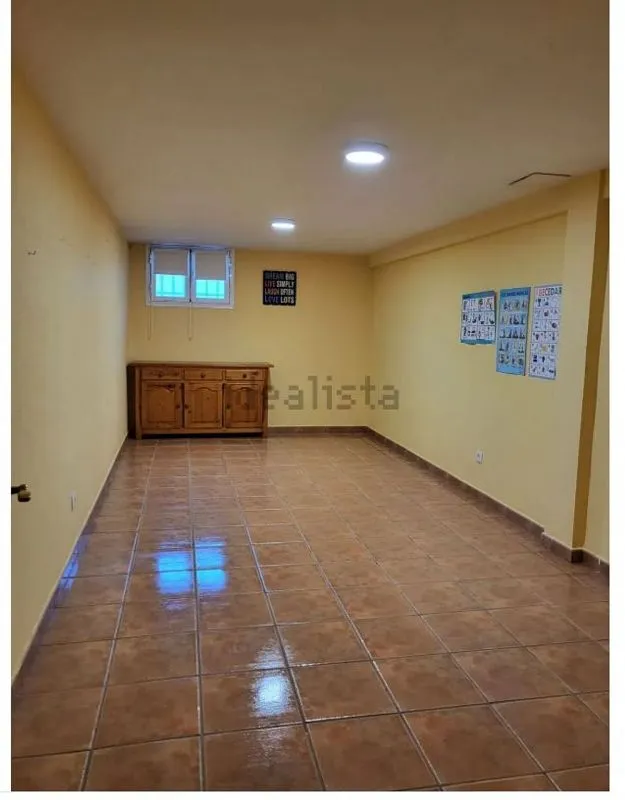 Utility Room - House with Pool and Terrace in Urban Core