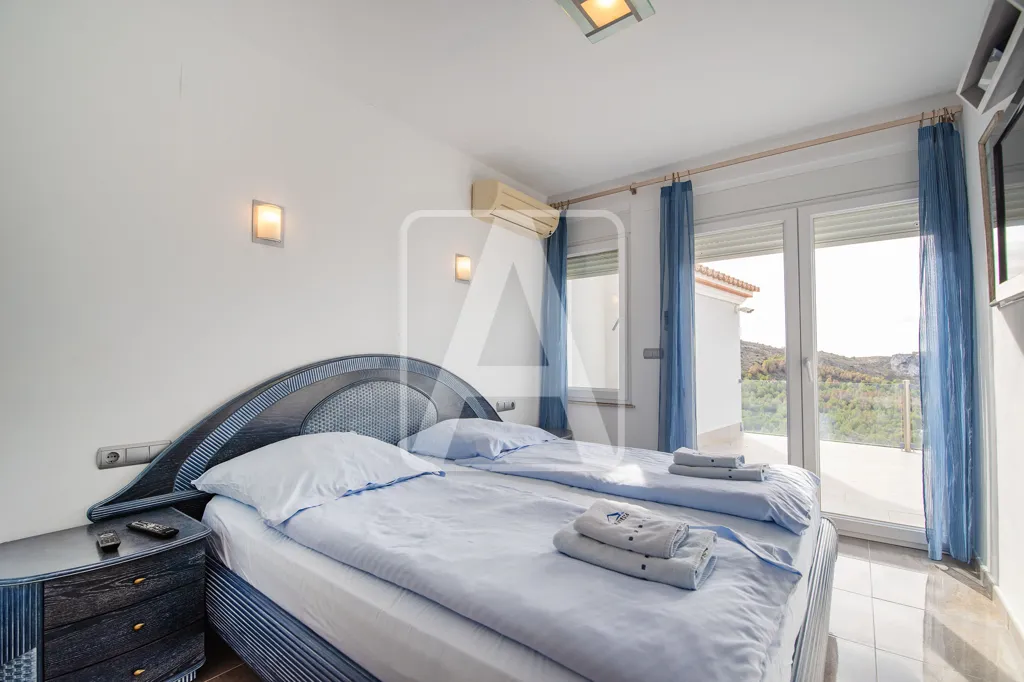 Chambres - Luxury Villa with Sea Views in Moraira