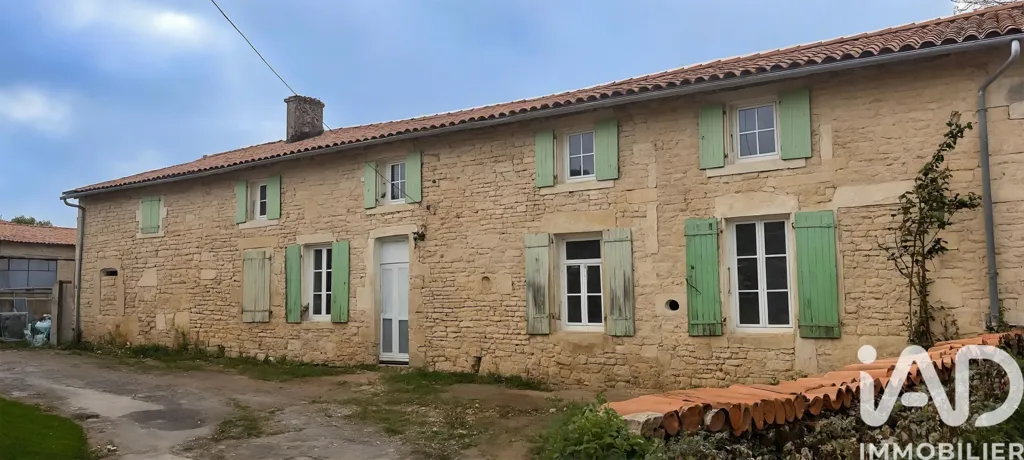 Esterno - Longère with Renovation Potential in Nère