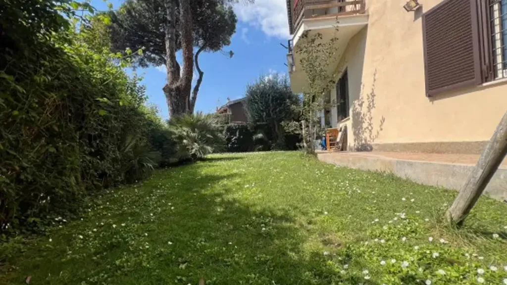 Jardin - Ground Floor Apartment with Garden in Ladispoli