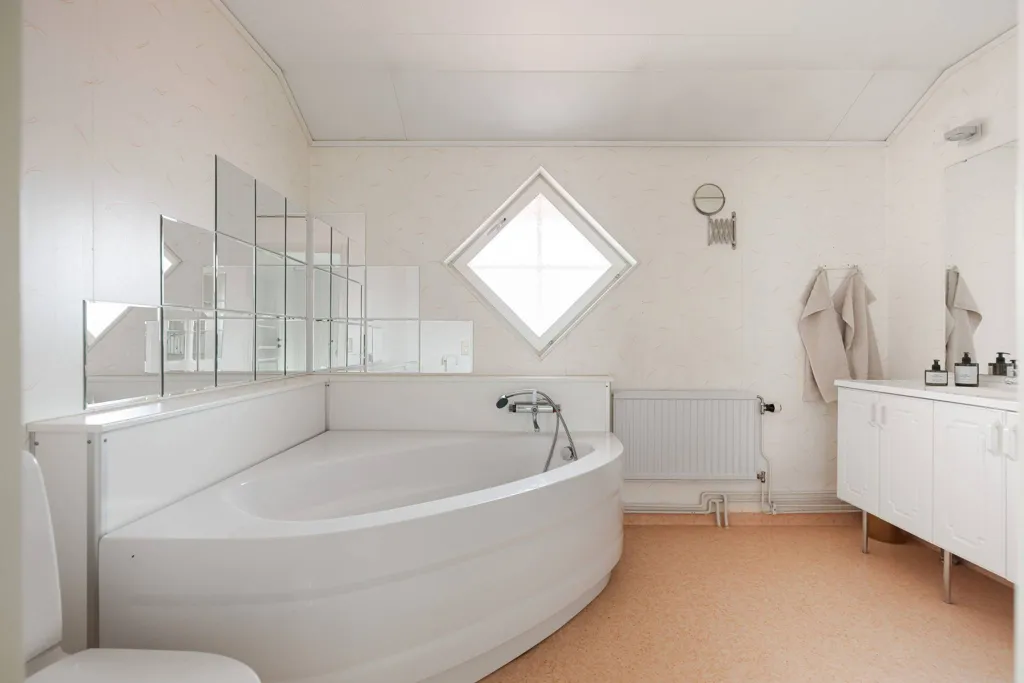 Salles de bain - Villa with Lake View in Falun