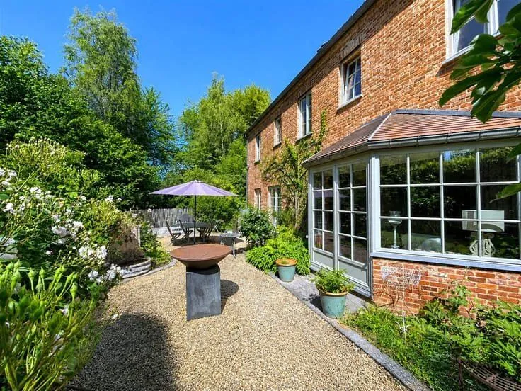 4-bedroom house in BE