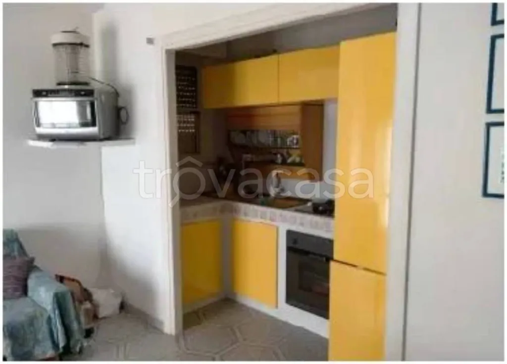 Cuisine - Apartment with Balcony on Lungomare, Latina
