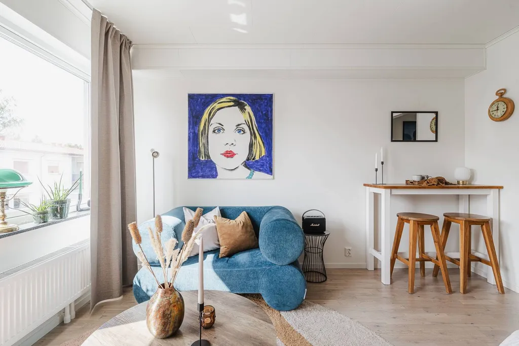 Living Room - Modern Flat with Garden in Old Bålsta