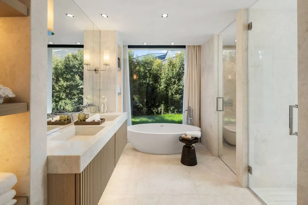 Vannitoad - Contemporary Villa with Pool in Nueva Andalucia