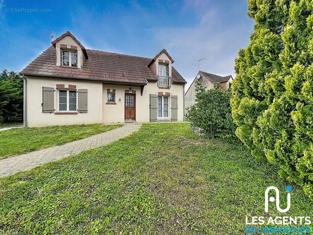 6-toaline maja asukohas Beaugency