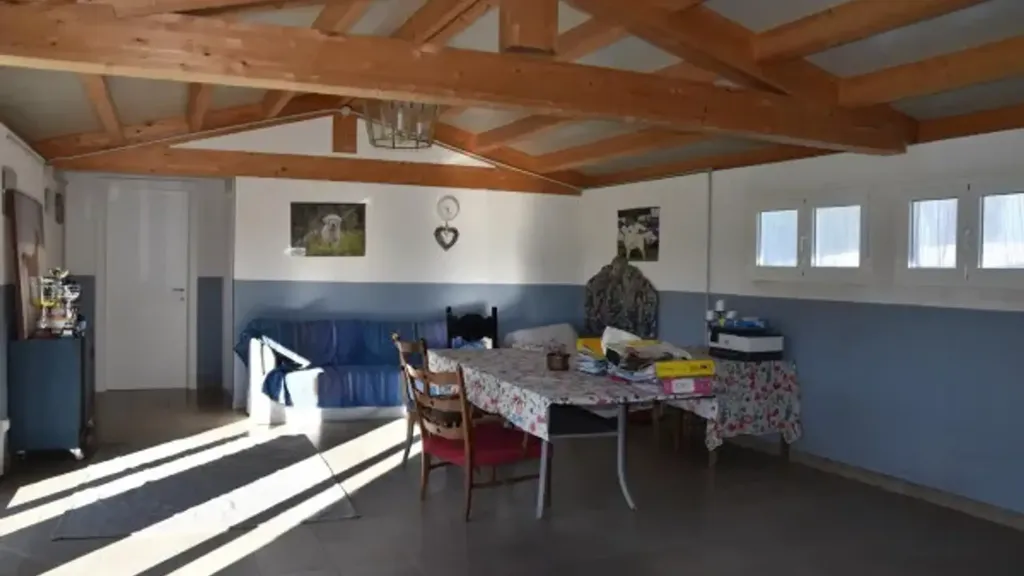 Salle à manger - Rustic Farmhouse with Canine Facilities in Spessa