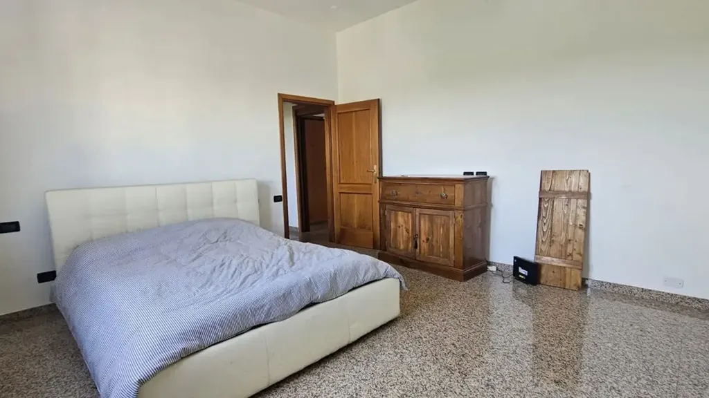 Magamistoad - Four-Room Apartment with Terrace in Forlì