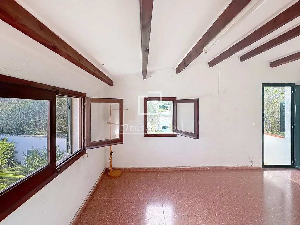 Pièces - 5 Bedroom Villa with Pool in Es Castell