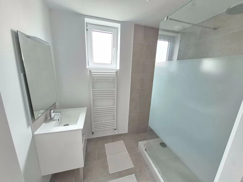 Vannitoad - New Chalet with Pool near Port de la Madelon