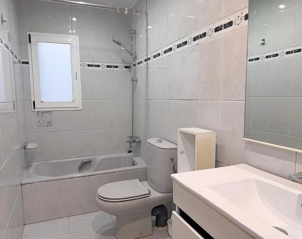 Salles de bain - Penthouse with East View in Eixample Nord