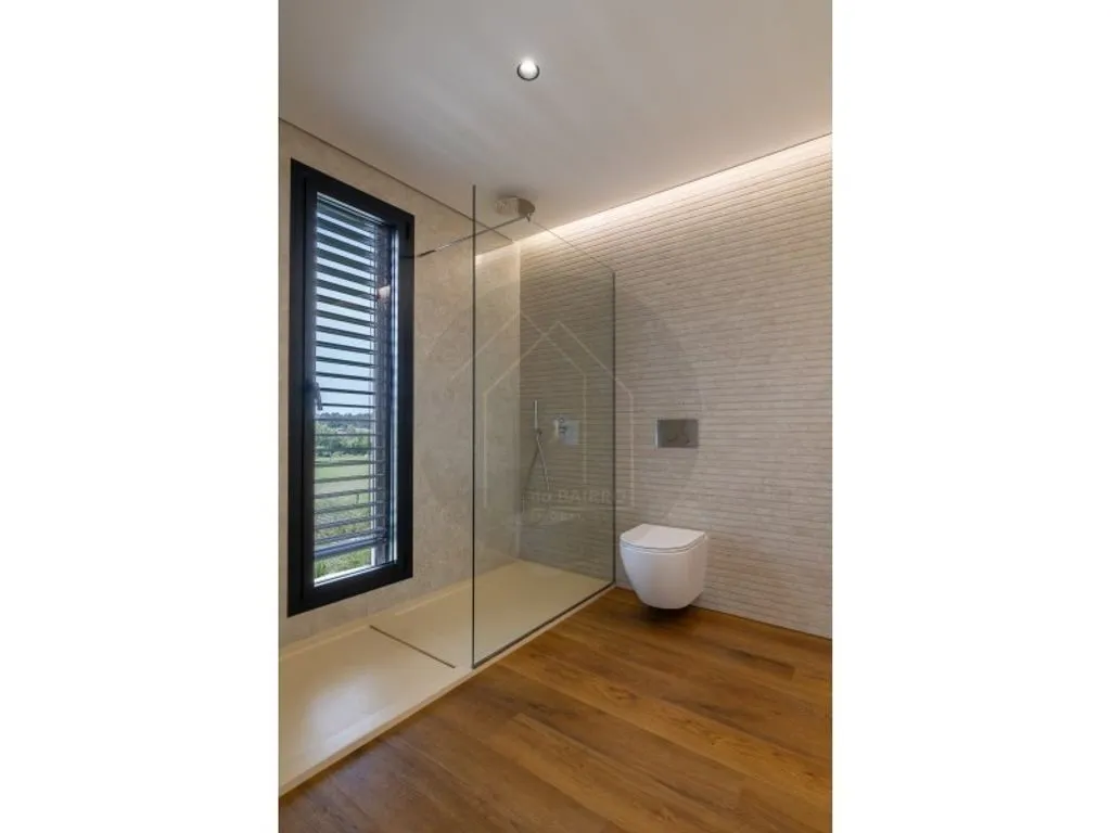 Salles de bain - Contemporary House with Pool in Vila Nova de Gaia