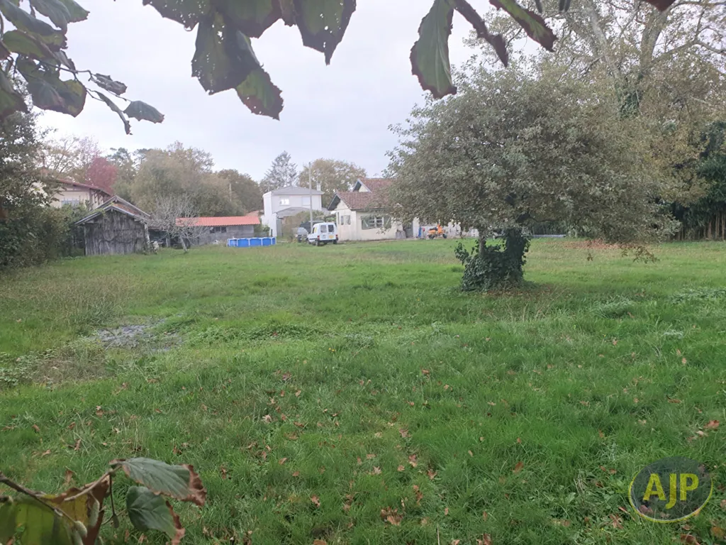 Aed - Plot with Garden in Andernos Les Bains