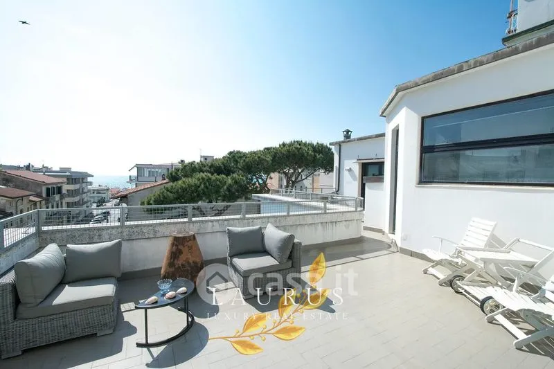 Terrasse - Penthouse with Sea View in Viareggio