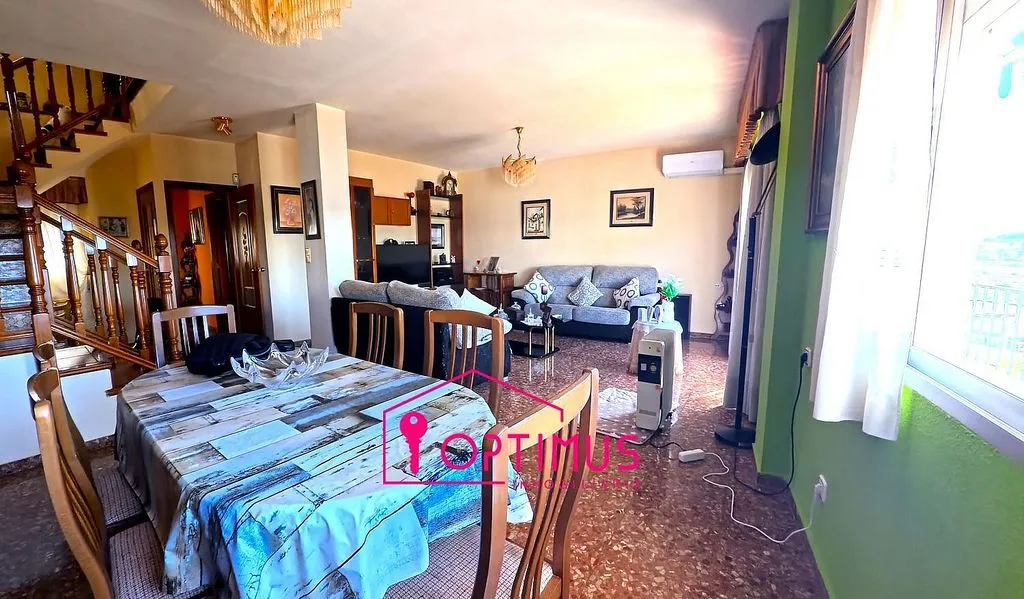 Salle à manger - Duplex with Terrace and Garage in Segorbe
