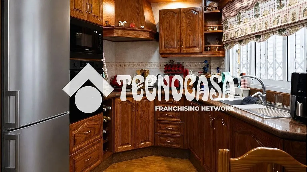 Cuisine - Terraced Semi-Detached House in Taco