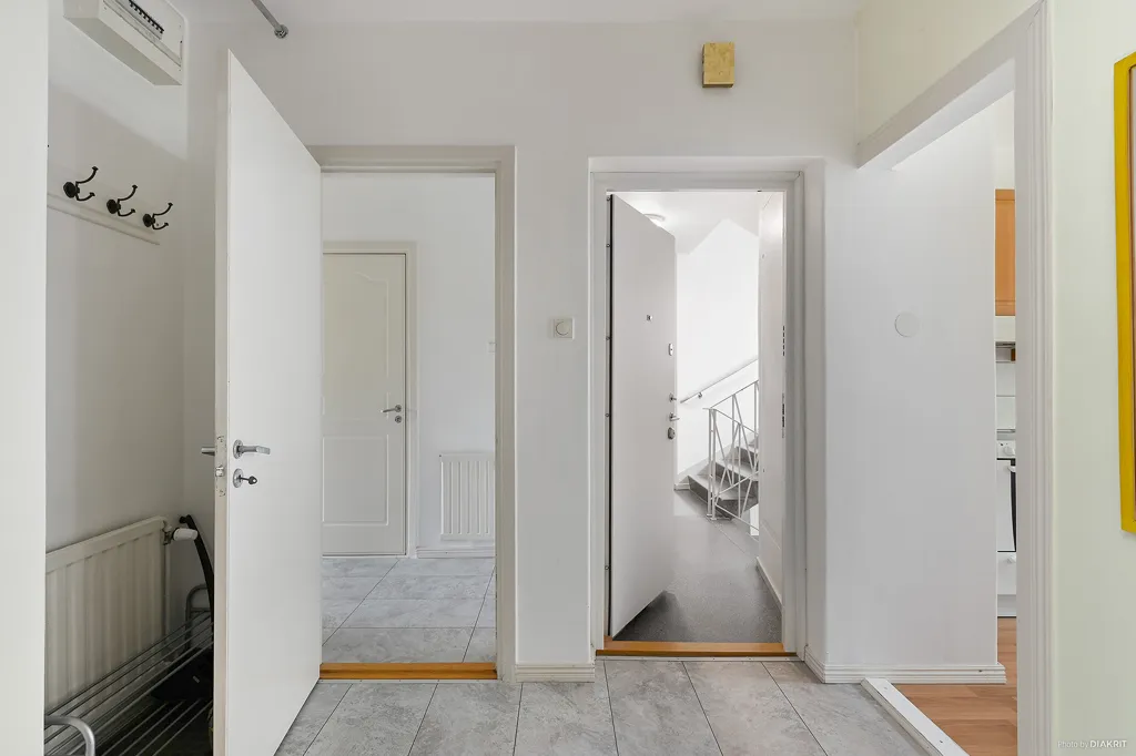 Esik - Apartment with Glazed Balcony in Borås