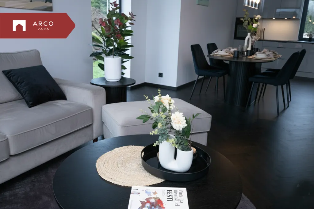 Living Room - Luxury Apartment with Balcony in Viimsi