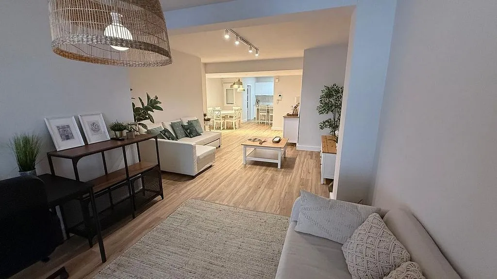 Elutuba - Amueblé Flat with Balcony in Valencia