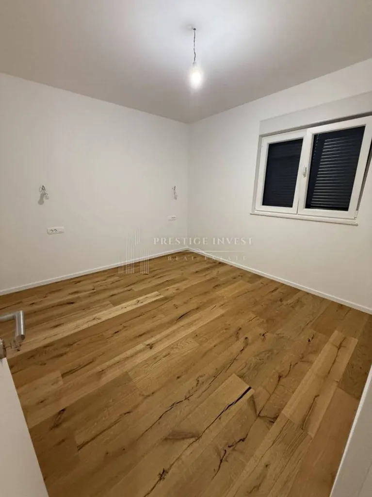 Toad - Penthouse with Sea View in Sukošan